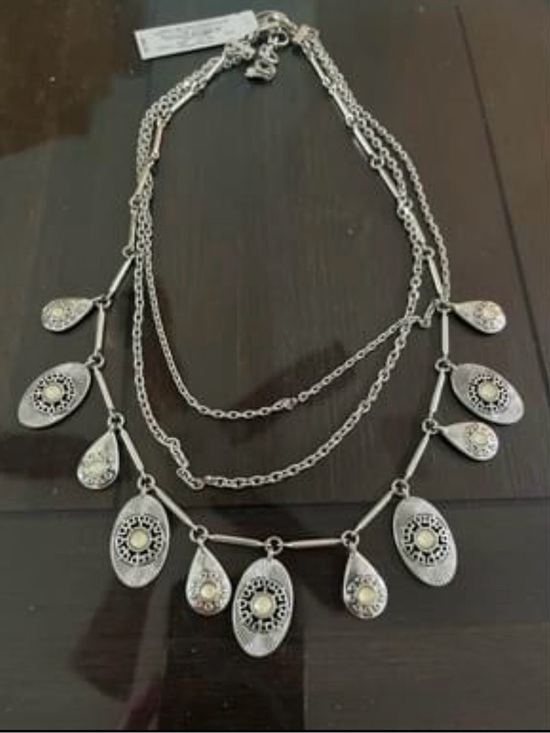 Lucky Brand Jewelry - Lucky Brand Silver-Tone Layered Teardrop & Oval Pendant Necklace New